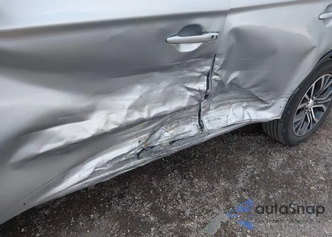 2016 Mitsubishi Outlander Sel z USA, uszkodzony, nr VIN JA4AD3A34GZ005690